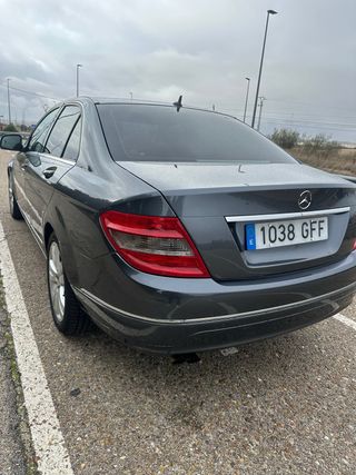 Mercedes-Benz C 180K Avantgarde CON GARANTIA