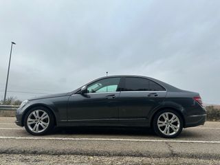 Mercedes-Benz C 180K Avantgarde CON GARANTIA