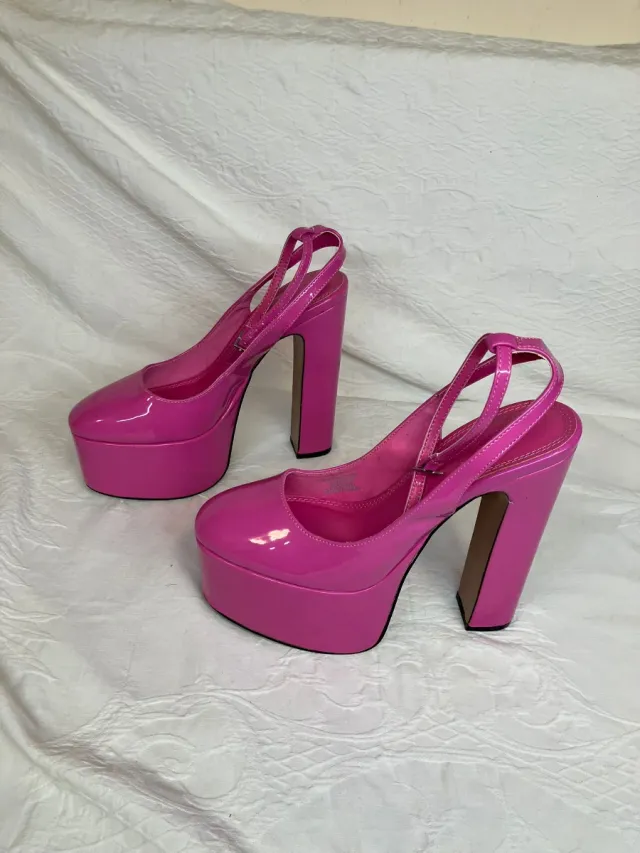 Zapatos tacón plataforma rosa con correa