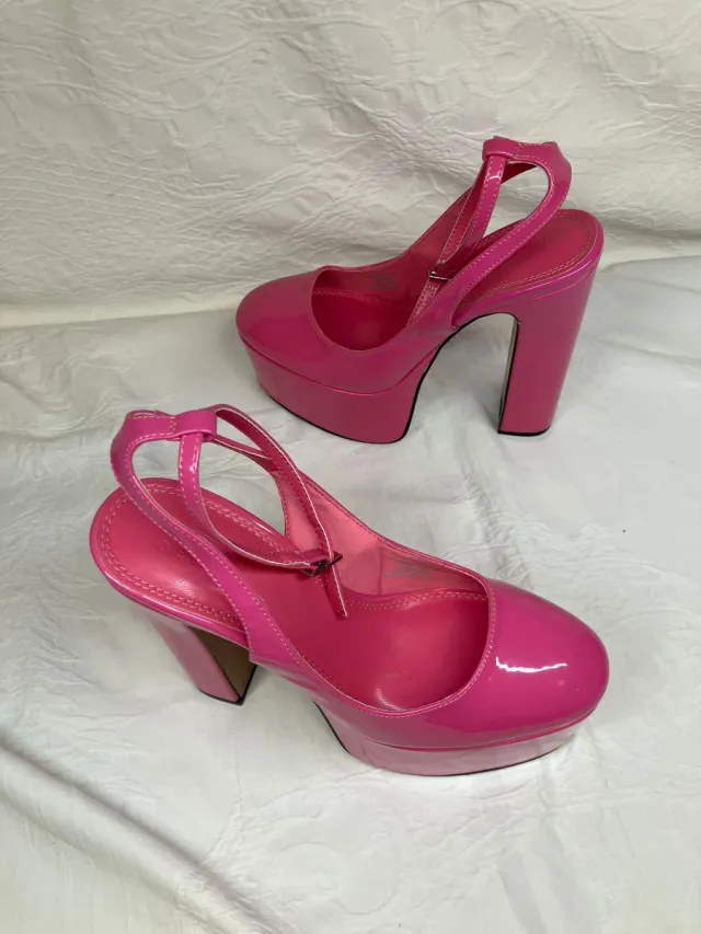 Zapatos tacón plataforma rosa con correa