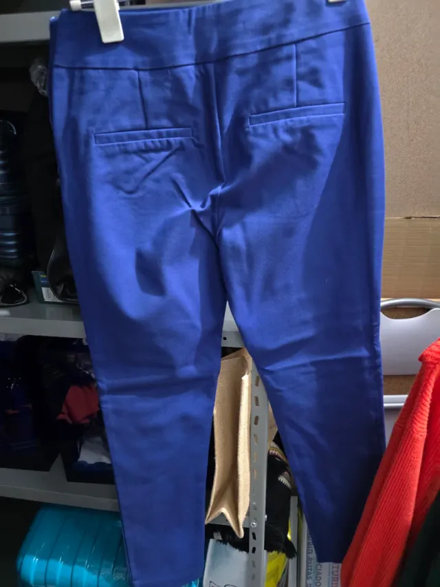 Pantalón Aita azulón con cinturón