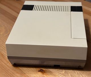 Consola Nintendo NES con 5 juegos y accesorios