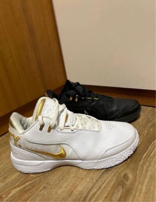 Zapatillas Baloncesto Nike Blancas y Doradas