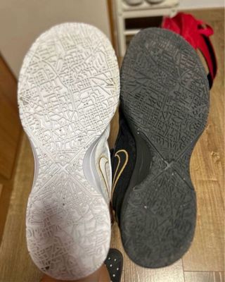 Zapatillas Baloncesto Nike Blancas y Doradas