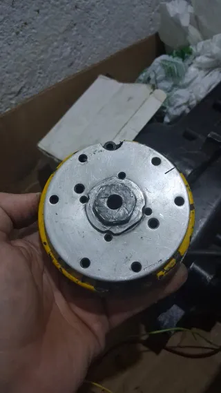 Se venden estas piezas para moto scotter