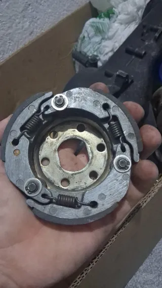 Se venden estas piezas para moto scotter