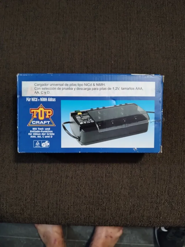 Cargador Pilas NiCd & NiMH TOP CRAFT