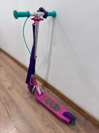 Patinete niña 2 ruedas rosa y morado