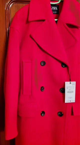 Abrigo Zara Rojo/ Talla M