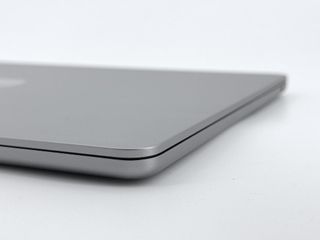 MacBook Air 13" (2022) Apple M2 8 CPU/10 GPU núcleos - SSD 256GB - RAM 16GB - Gris Espacial