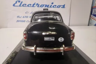 Fiat 1400 Roma 1955 escala 1/43