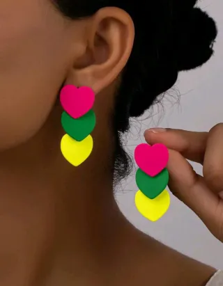 CON ETIQUETA.Pendientes triple corazón