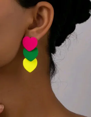 CON ETIQUETA.Pendientes triple corazón