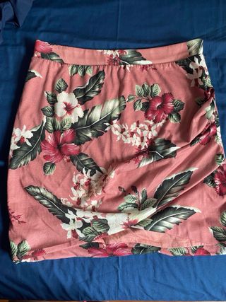 Falda flores rosa Zara