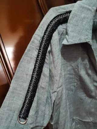 Camisa Zara gris con detalles