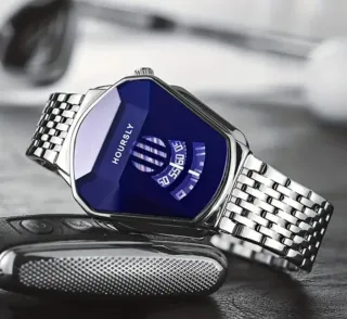 CON ETIQUETA. Reloj de hombre ferrari