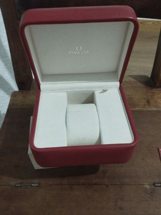 Caja de reloj omega