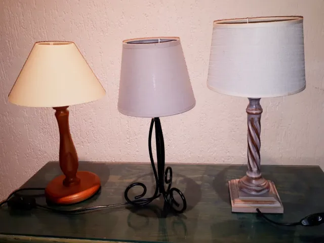 Lámparas de mesa o mesilla 7.- € cada una
