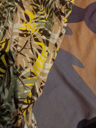 Pantaloncini fantasia tropicale taglia M