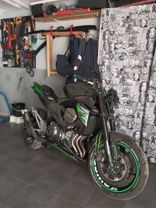 Moto Kawasaki