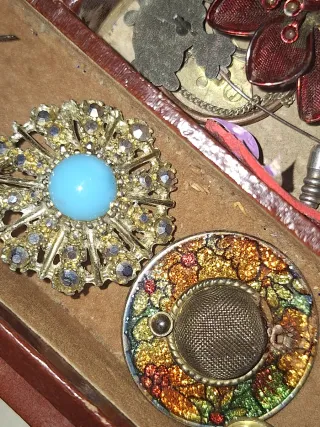 Broche Vintage Sombrero Esmaltado Azul Dorado