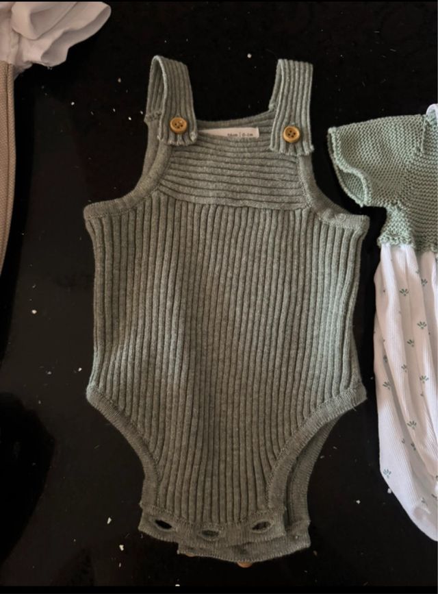 Conjunto Ropa Bebé Mono y Vestido Verde