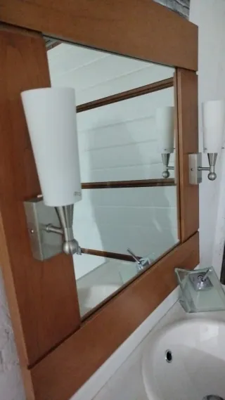Mueble lavabo baño con espejo,apliques y grifo