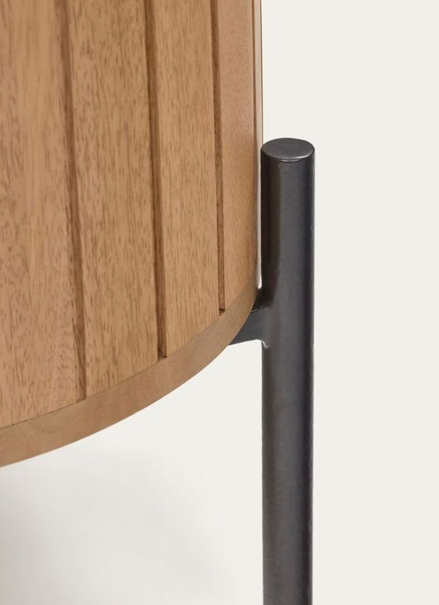 Mesa de cabeceira Licia 1 porta em madeira maciça