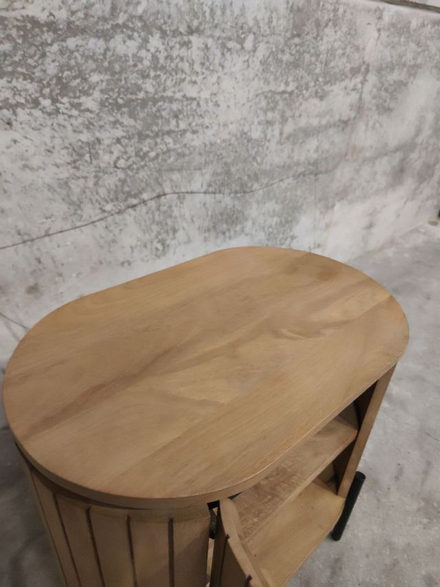 Mesa de cabeceira Licia 1 porta em madeira maciça