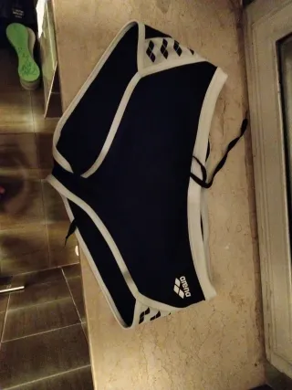 Costume Arena uomo nero e bianco