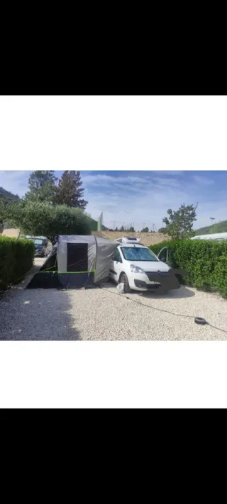 Avance de camping para coche