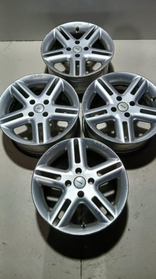 JUEGO LLANTAS RENAULT LAGUNA (B56) K4M720 R15