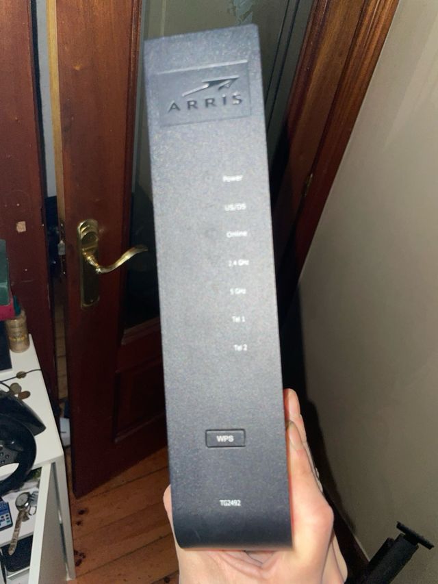 Módem ARRIS TG2492S