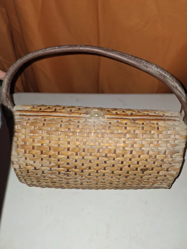 Bolso de mimbre ibor años 60