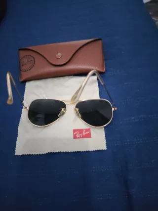 Occhiali da sole Ray-Ban Aviator oro neri