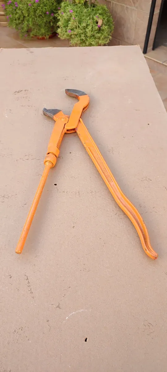 Llave Grifa Alemana Naranja