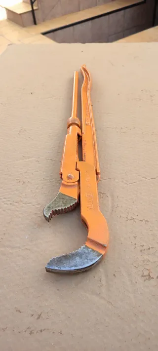 Llave Grifa Alemana Naranja