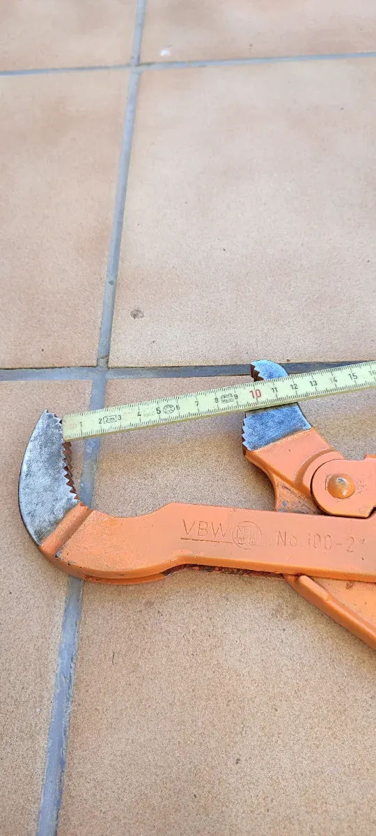 Llave Grifa Alemana Naranja