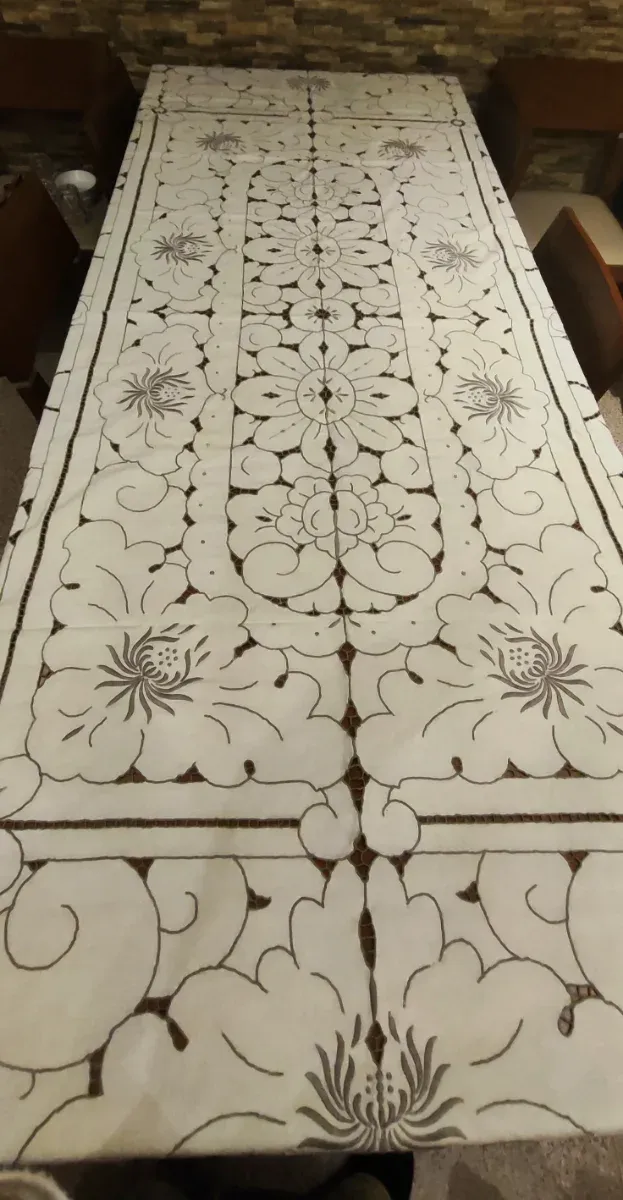 Mantel bordado 12 servicios