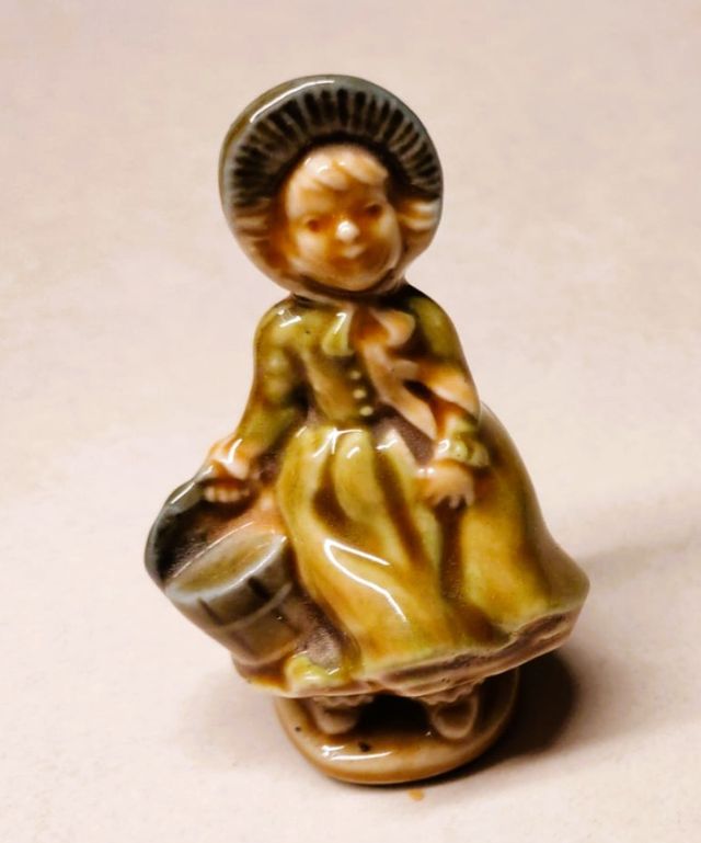 Figure vintage di Jill Wade Whimsies