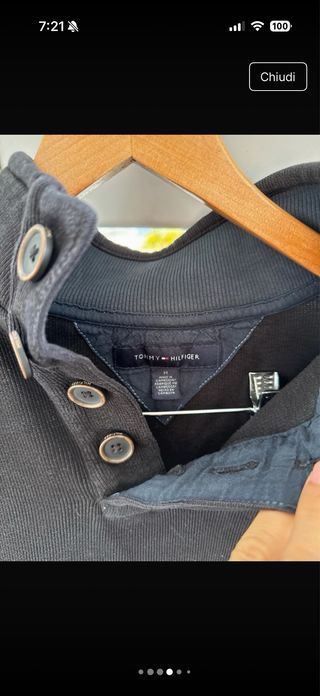 Maglione Tommy Hilfiger blu con bottoni