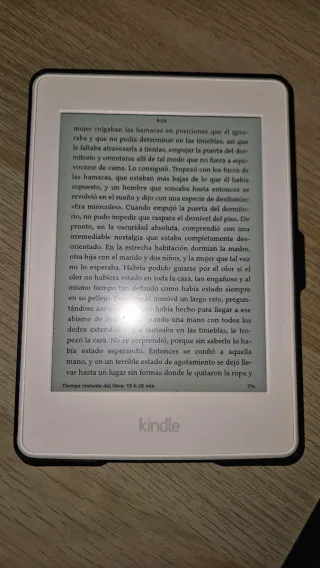Kindle Paperwhite di settima generazione in buone condizioni. 