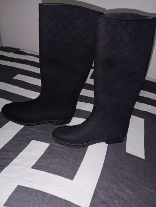 Botas altas negras
