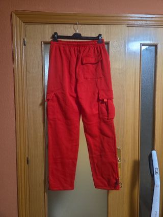 Pantalón chándal cargo rojo