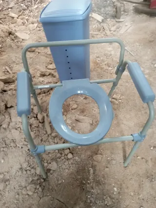 WC portátil con tapa