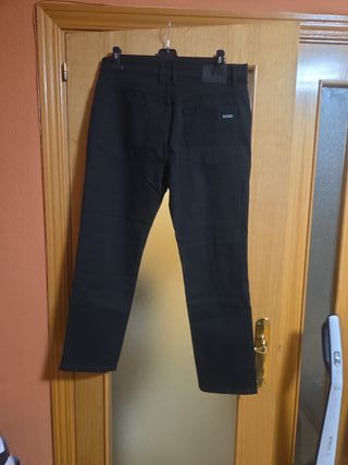 Pantalones negros