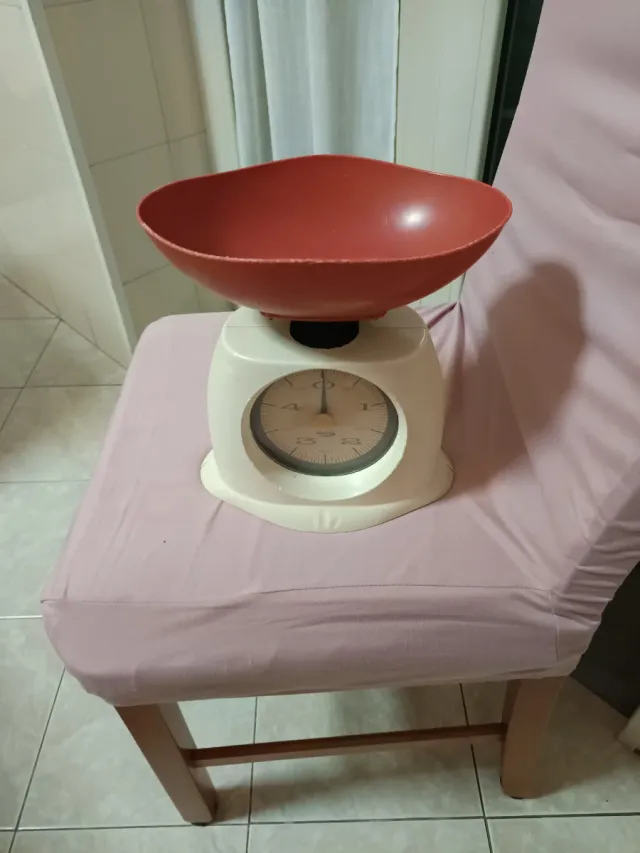 Bilancia da cucina vintage