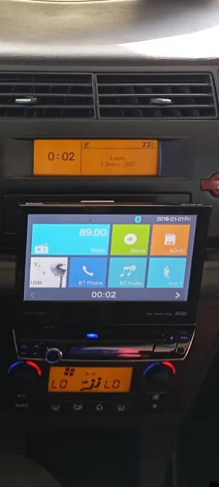 Radio Coche Pantalla Táctil Bluetooth USB