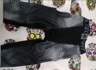 Mallas deportivas Adidas Techfit hombre