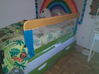 Barrera de seguridad para cama infantil